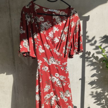 Rotes Sommerkleid