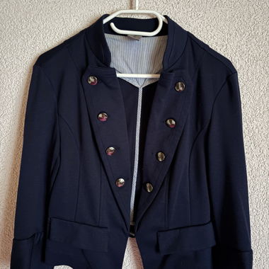 Dunkelblaue Jacke