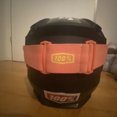 Fox Helm und Brille