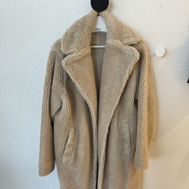 Fleece Mantel