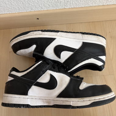 Nike Dunk Low Black White