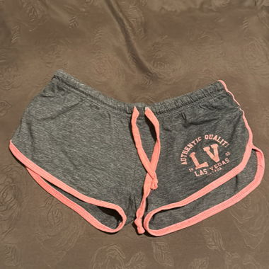 Pantalons en tissu très courts
