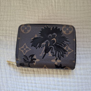 Louis Vuitton Zippy Coin Bloom Noir