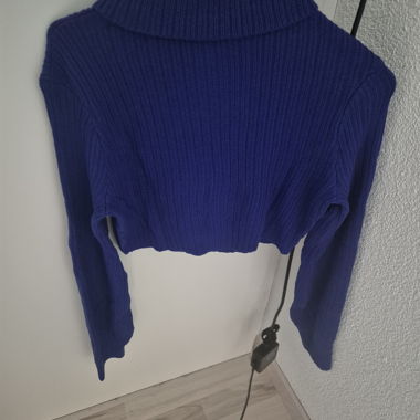 Pull à col roulé côtelé bleu