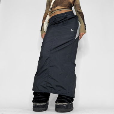 Jupe cargo maxi Nike Y2K en nylon parachute avec boutons