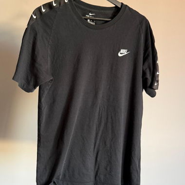 T-shirt Nike