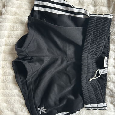 Adidas Sportshorts schwarz-weiss