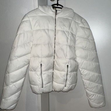 Giacca imbottita bianca Bershka, taglia M