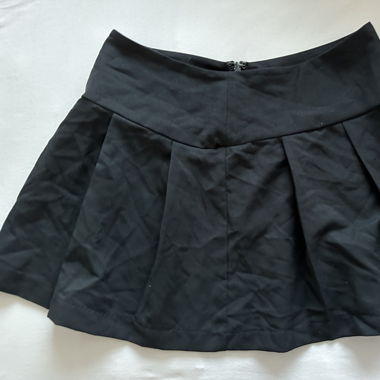 black skirt🖤