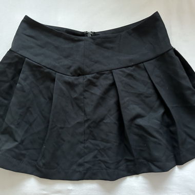 black skirt🖤