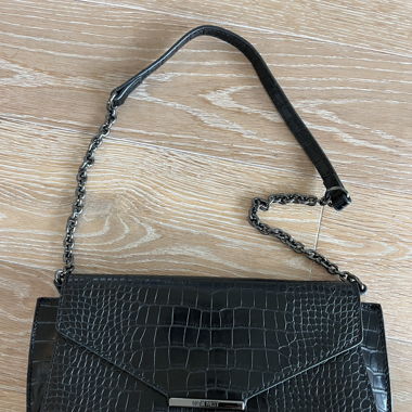 Schultertasche