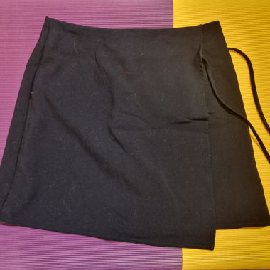 Basic black skirt