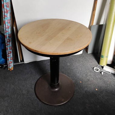 Table de bistrot