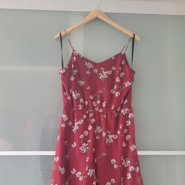 Festliches Kleid mit Blumen
