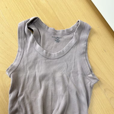 brandy melville tanktop