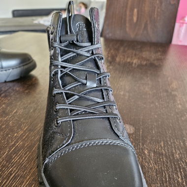 Basket cuir