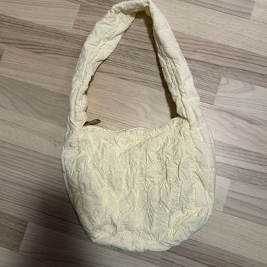 Quilted Shoulder Bag in Cream