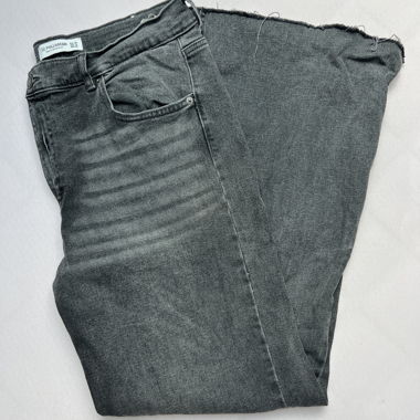 Pull&Bear Flared Jeans