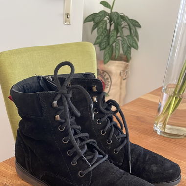 Hilfiger Wildlederstiefel