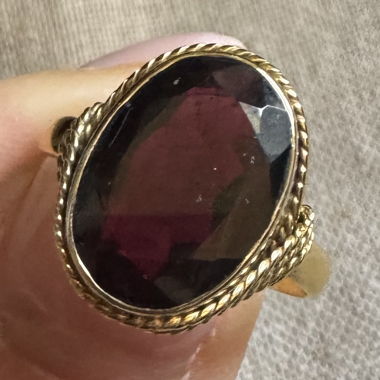 Bague plaqué or avec grenat