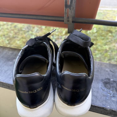 Sneakers Alexander McQUEEN schwarze