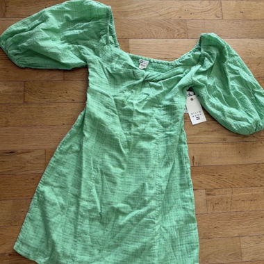 Grünes Billabong-Kleid