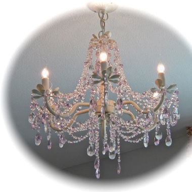 Romantischer, wunderschöner Chandelier