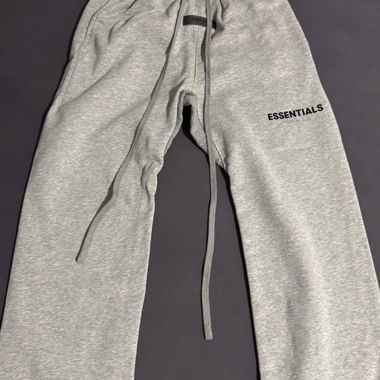 Pantaloni da jogging ESSENTIALS grigi