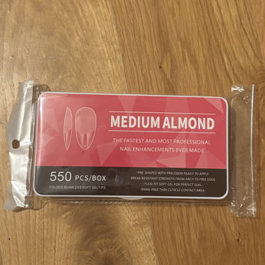 Medium Almond Nail Tips