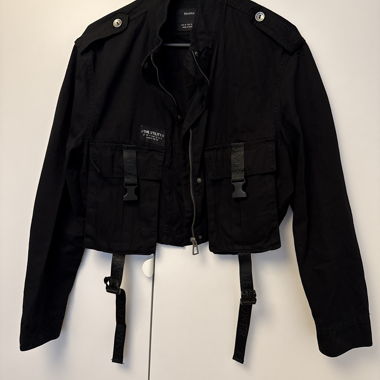Streetwear Black cropped utility jacket