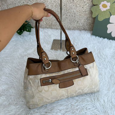 Coach Bag perfect city bagg medium sized