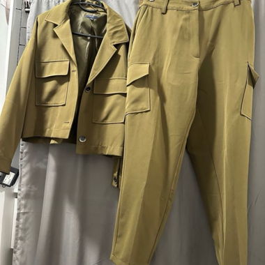 Set Jacke und Hose in Khaki