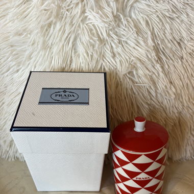 Prada Kerze