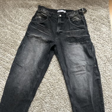 Pantalon baggy  bershka taille 42