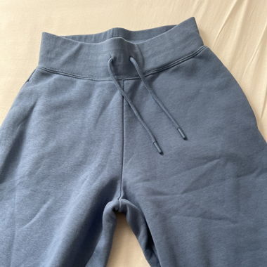 Blaue Newyorker Trainer