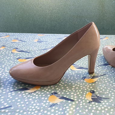 Pumps in Nude-Farbe