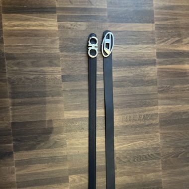 Ferragamo und Diesel Gürtel