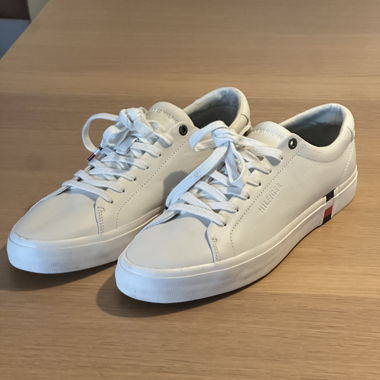 Baskets Tommy Hilfiger blanches Taille 44