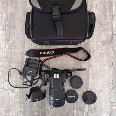 Canon EOS 700D Camera Set with Bag