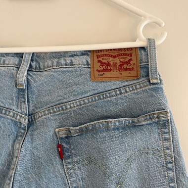 Levi’s 501 light blue jeans W30 L28