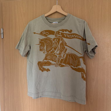 Burberry T-shirt