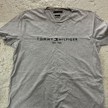 Tommy Hilfiger Grey T-Shirt