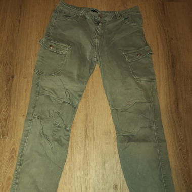 Grüne Hosen Baggy