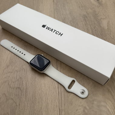 Apple Watch Series 6, bianca (Ottime condizioni)