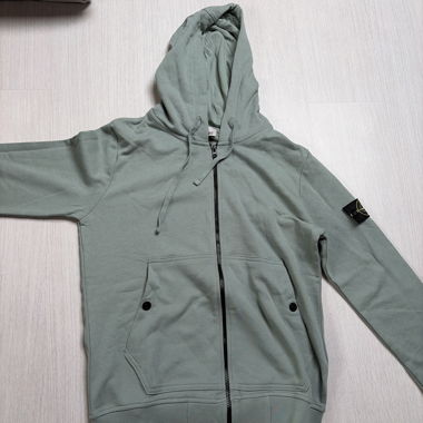 Felpa con zip verde salvia Stone Island