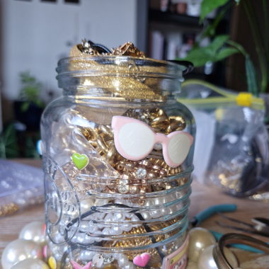 Mystery jewelry jar - victorian