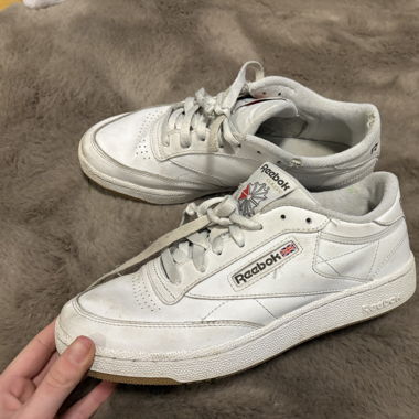 REEBOK SNEAKERS