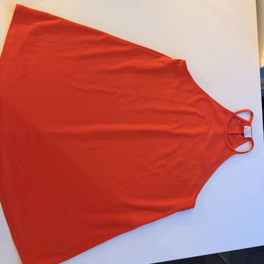 Abito smanicato con collo halter Zara