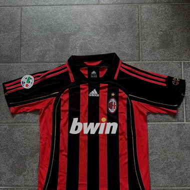 Retro AC Milan Football Shirt 2006/2007 - Kaka 22 