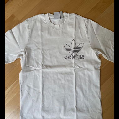 Weisses Adidas T-Shirt mit Trefoil Logo, Gr. S